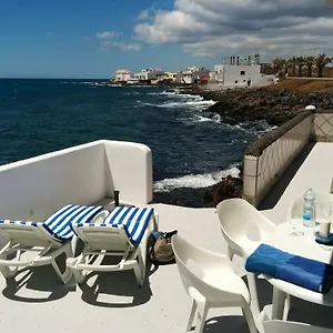 https://villa-caracoles.in-canary-islands.com